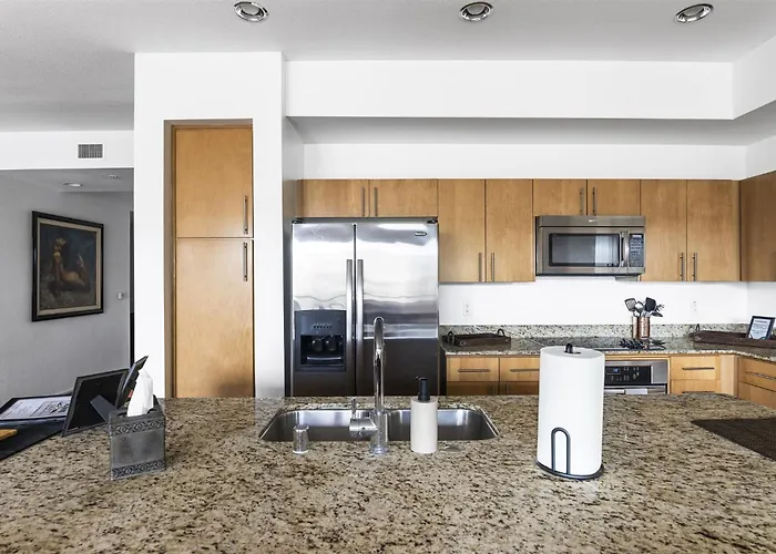 Step Out To Historic Old Town 2 King/2bath W/pool * Scottsdale